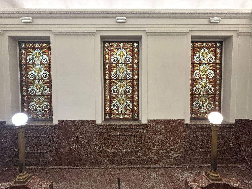 Fenêtres art déco au Résidence Palace