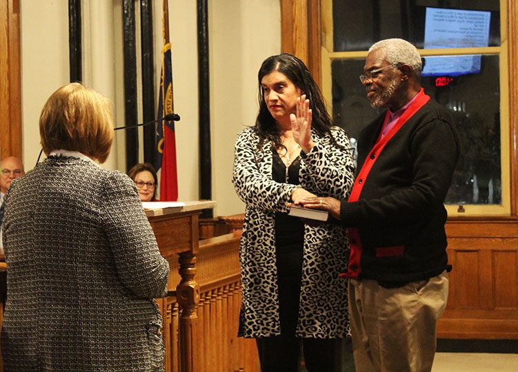 City Clerk Brenda Blanco administers oath to Alderman Barbara Best (Ward 5)