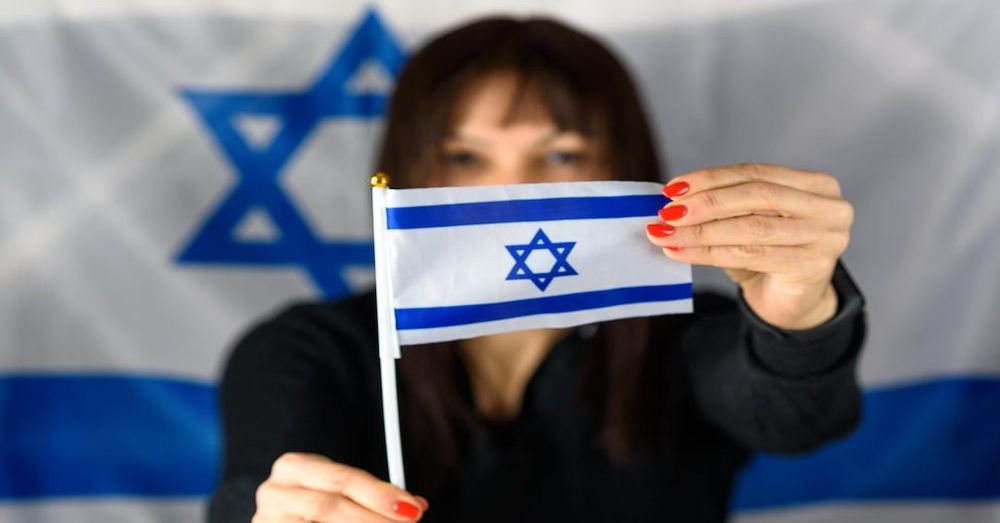 If You're Still Supporting Israel In 2025, There's Something Wrong With You As A Person