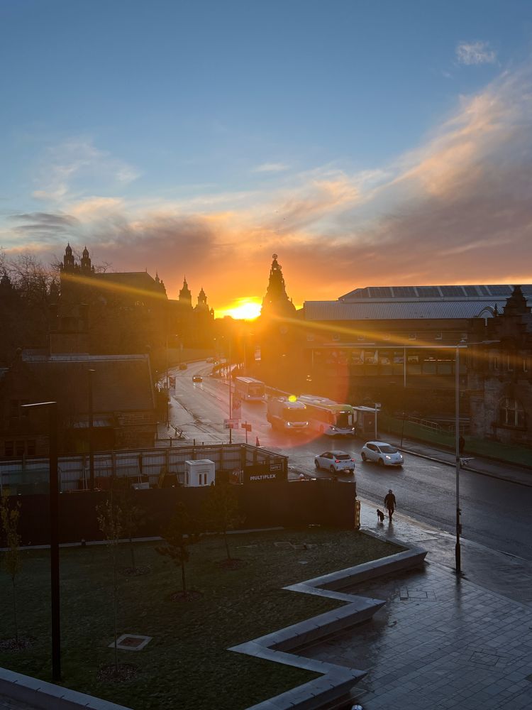 An image of the west end of Glasgow as the sun is rising. 