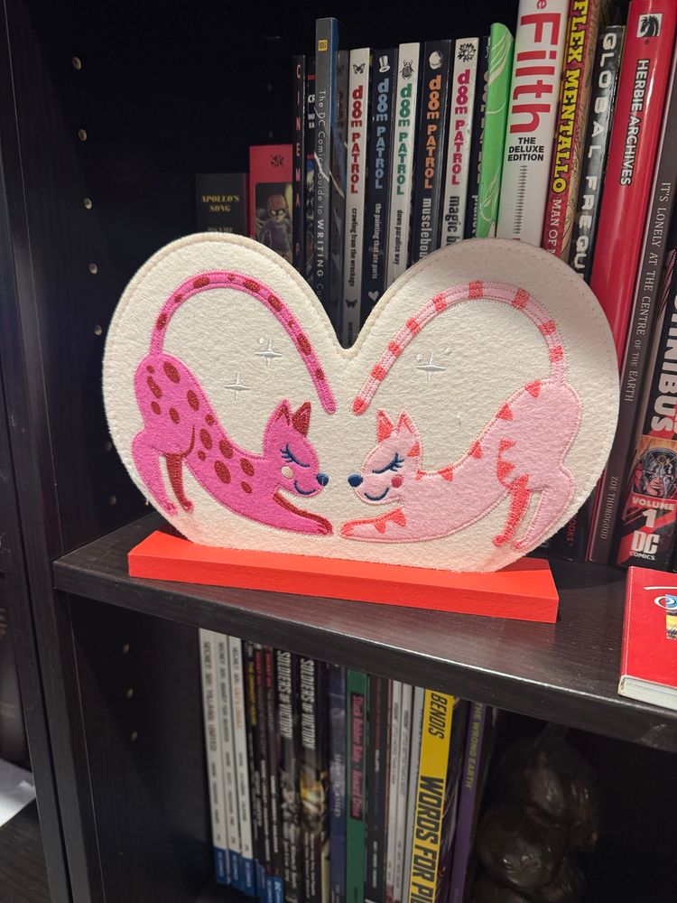 Sapphic cat decoration