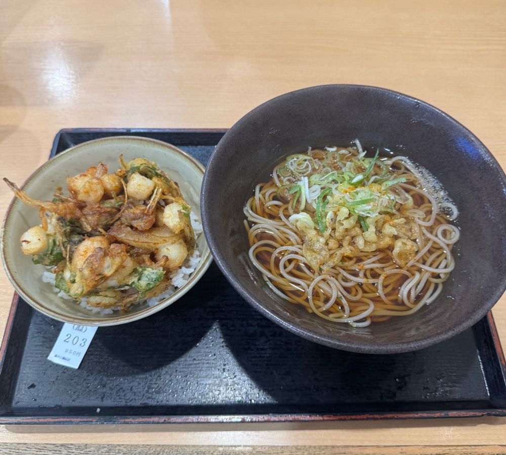 ゆで太郎 かけそば＋ミニAKE（あさり小柱えび）かき揚げ丼