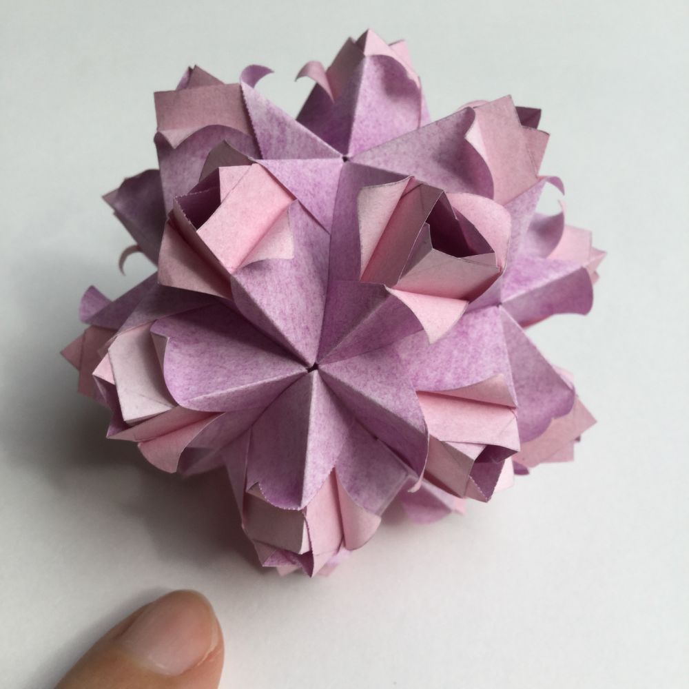 Origami “Caramel Kusudama”, designed by Maria Sinayskaya.