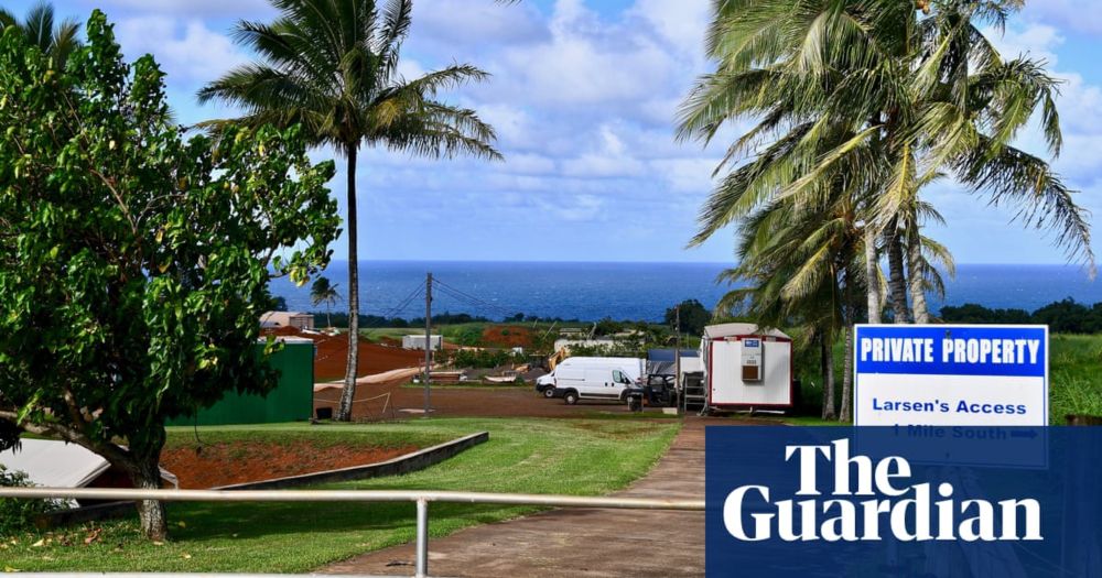 'A blemish in his sanctuary': the battle behind Mark Zuckerberg's Hawaii estate