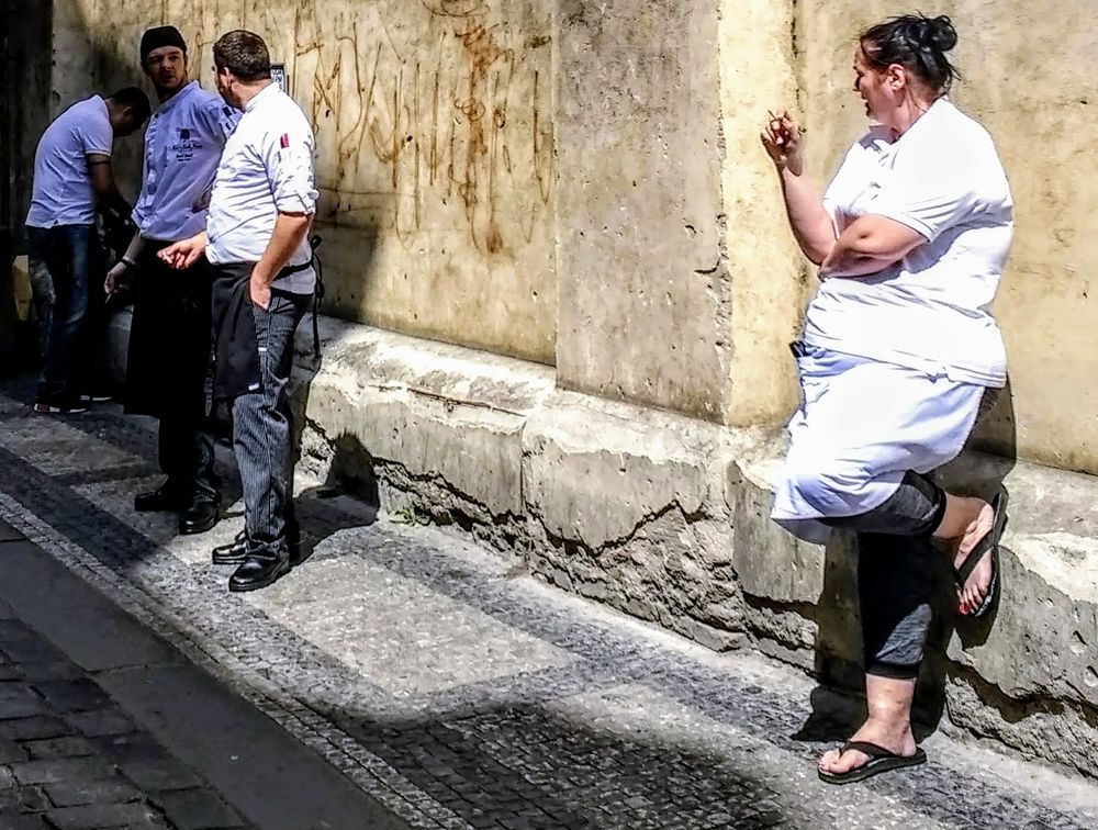 Cigarette break, Prague
