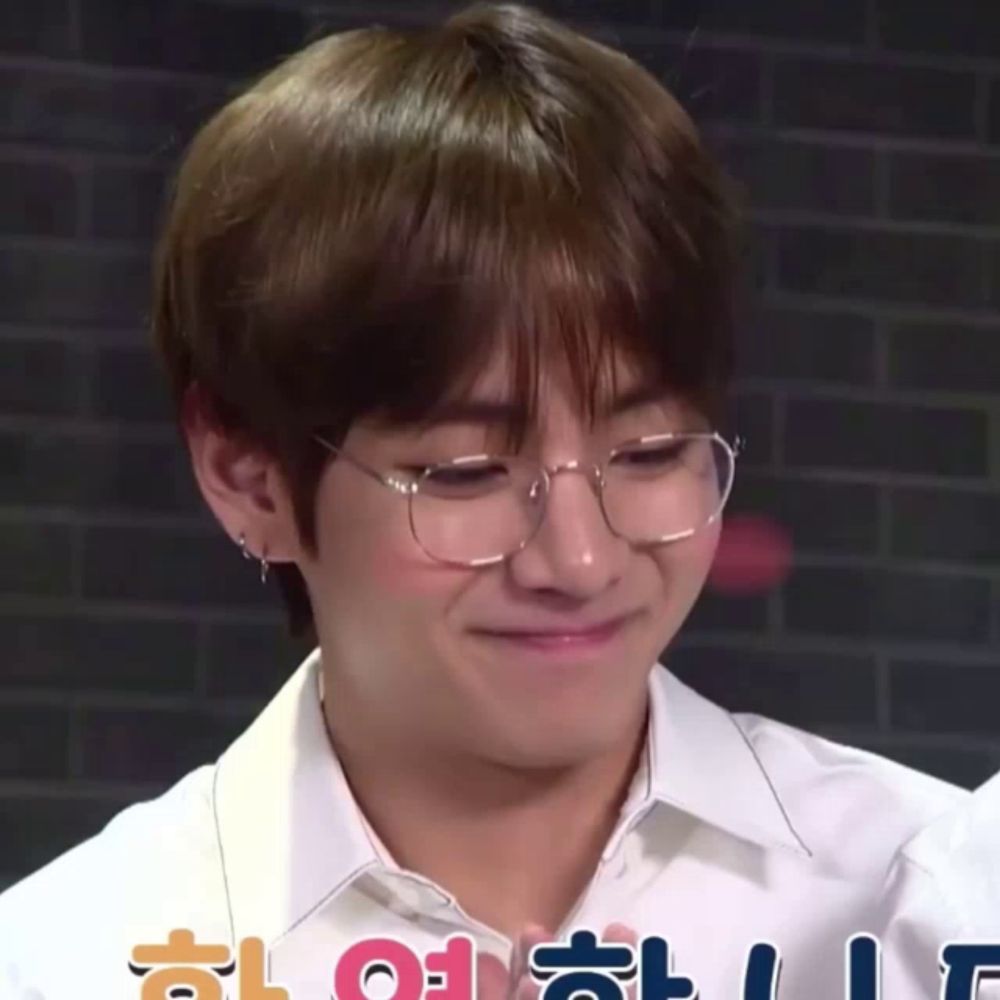 Taessarect Taehyung GIF