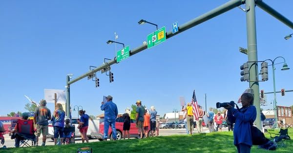 Resisters at intersection Riverton WY Labor Day -Hwy 26