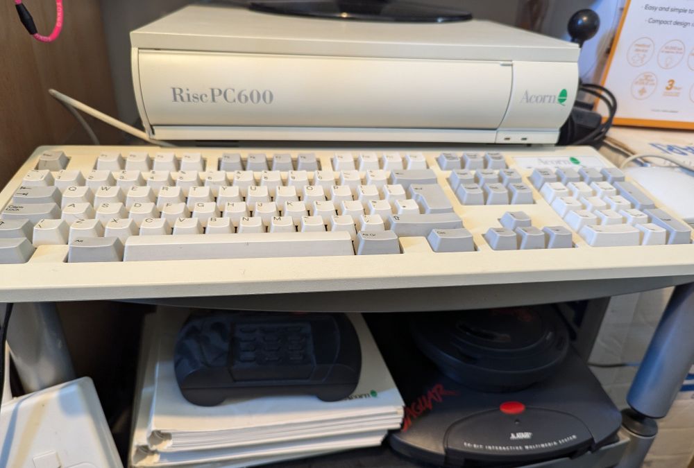 Acorn RISC PC 600