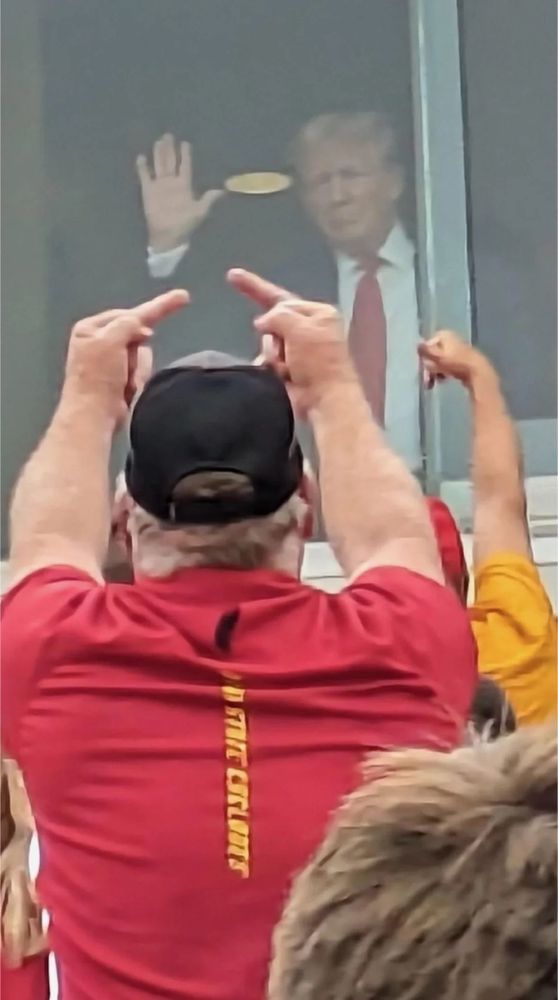Flipping off Cheetolini the Iowa State way!