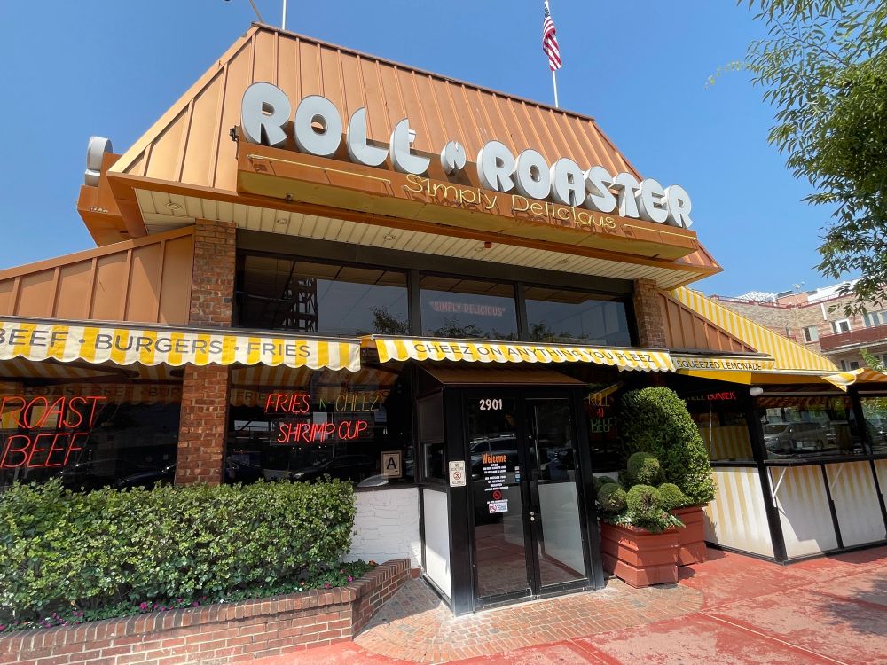 Photo of Roll-n-Roaster on Emmons Avenue in Sheepshead Bay, Brooklyn