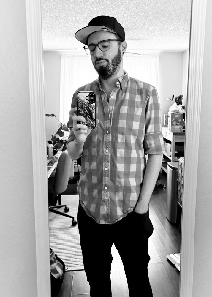 black and white mirror selfie