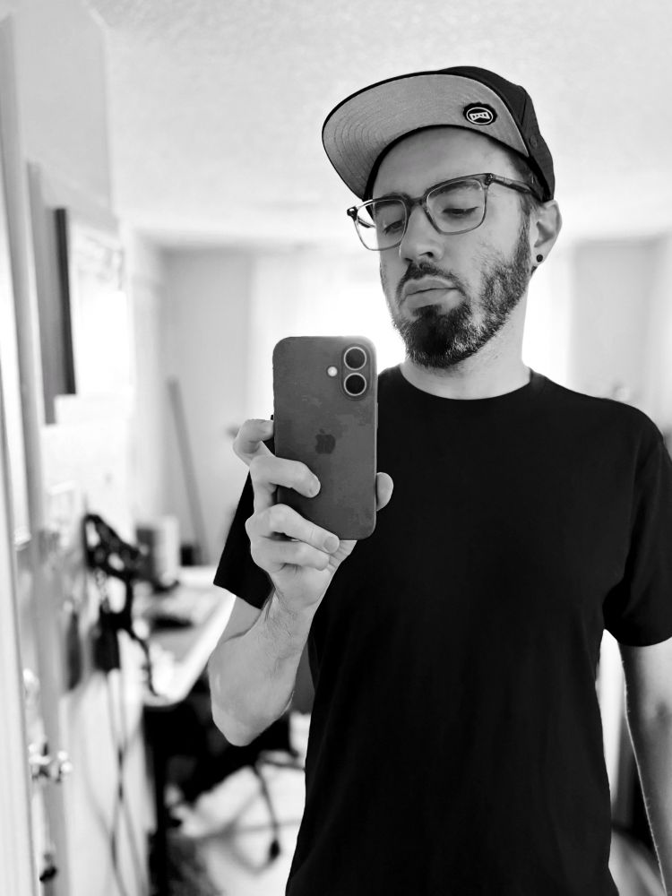black and white mirror selfie