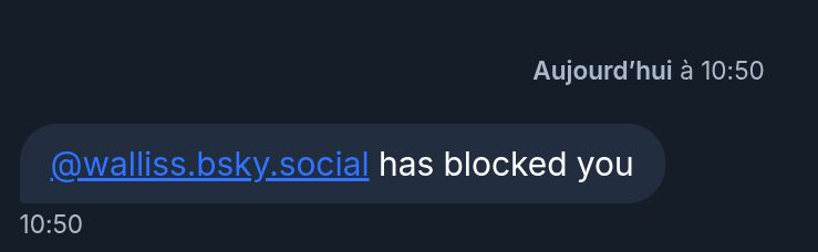 Mention de blocage de la part d'une personne un peu agressive qui n'a même pas attendu de connaître la fin de mon explication sur la différence entre anti-Chirikouisme et anti-LFIsme pour me bloquer.
Pour quelqu'un qui m'accusait d'avoir un "problème avec la comprenette", une telle réticence à l'explication ne peut sans doute être qu'une erreur de bouton.