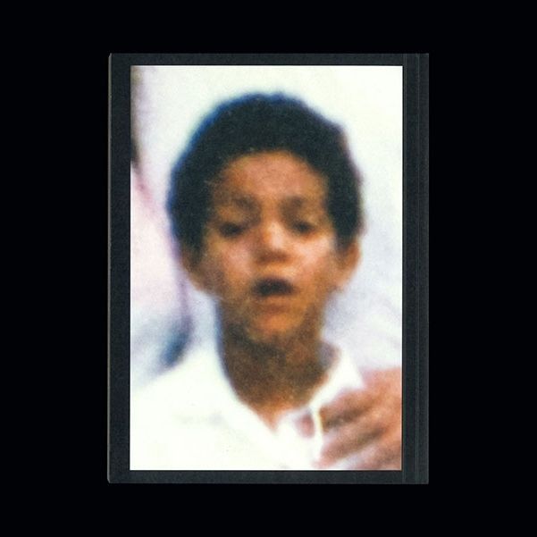 Contraportada de 'Y tú, ¿por qué eres negro?'