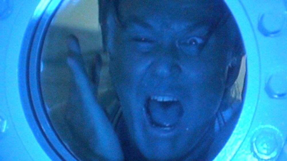 Milton Krest's death by pressure chamber in LICENCE TO KILL