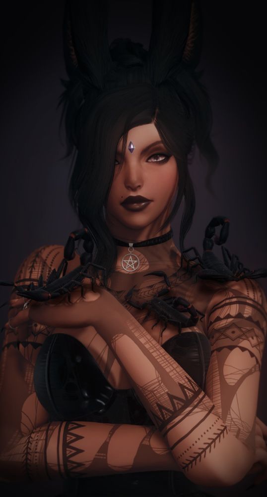 Three scorpions covering Cabby a tattooed viera