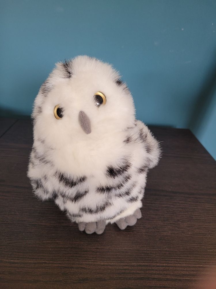 Plüsch-Eule in weiß mit schwarzen Tupfen