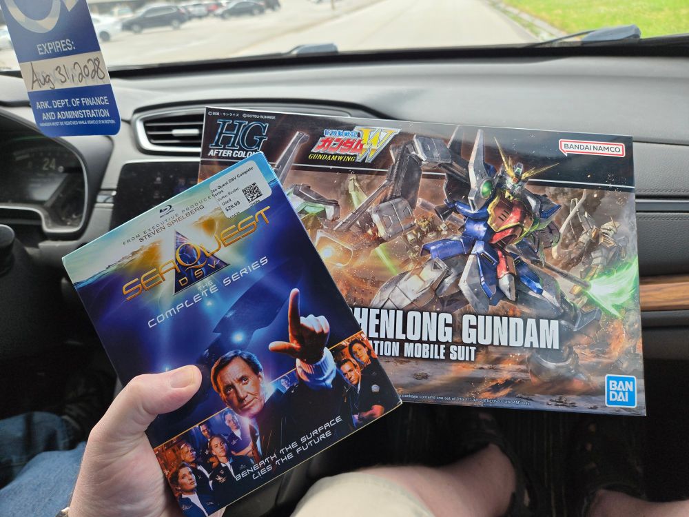 BluRay of SeaQuest DSV and Gundam Shenlong Model Kit
