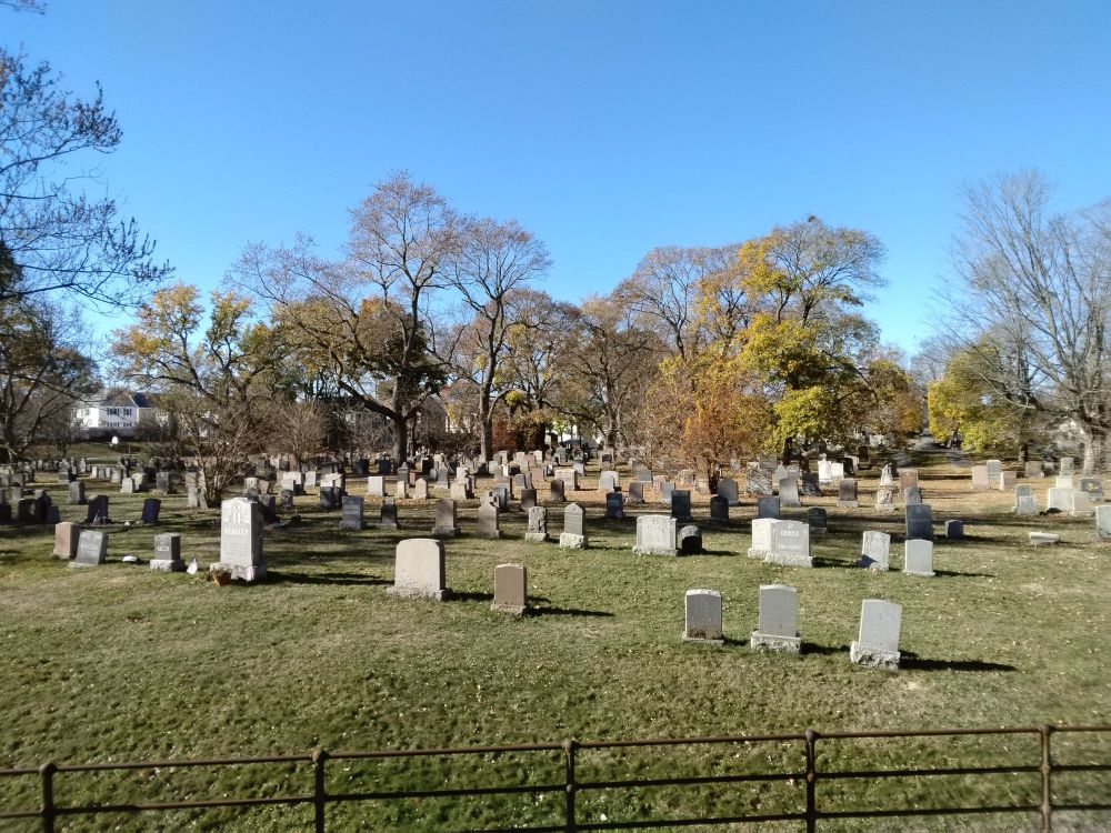 St Paul cemetery in Arlington, MA
