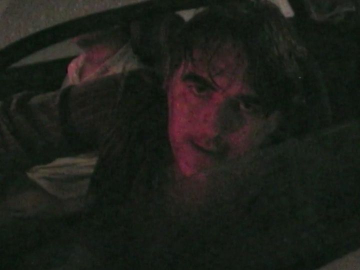 Guilherme Meirelles, em 2010, no meio de uma enchente entrevistado pelo grupo de produções Nizoma. esse estático (e sua fala completa) resultou em um honorário a cidade do rio de janeiro devido a sua má conduta administrativa em meio à milicia e politica corrupta.