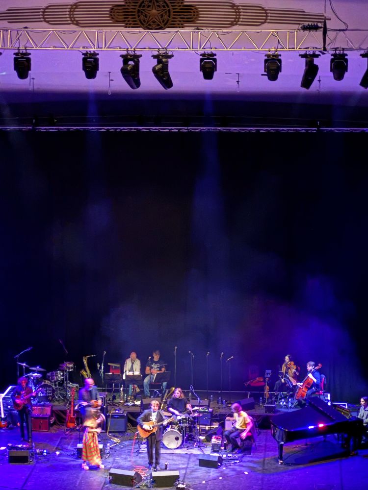 At the Philharmonic Liverpool, mad venue by the way. Been treated to a nice set from Astles before the main event.