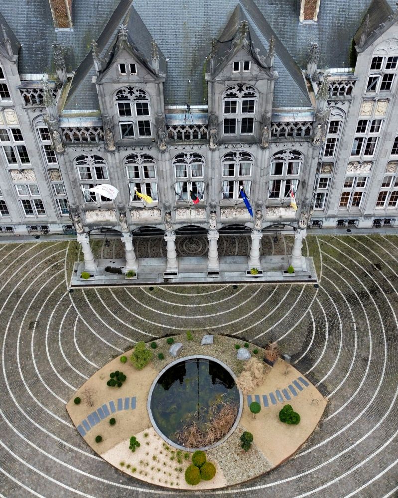 Le Palais provincial de Liège vu de haut