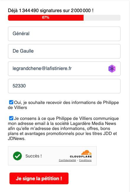 Capture d'écran de la signature de la pétition pour l'organisation d'un référendum contre l'immigration de Philippe de Villiers par un certain Général De Gaulle, adresse mail legrandchêne@lafistiniere.fr, domicilié à Colombey-les-deux-eglises.