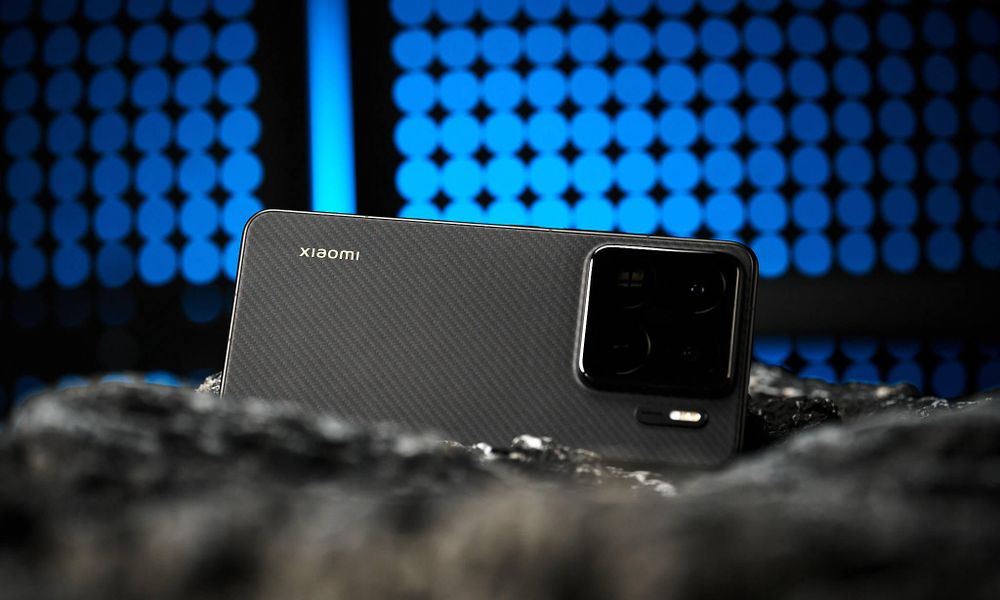 Xiaomi 15S Pro 、外部ベースバンドとプレミアム AR 反射防止スクリーンフィルムを搭載