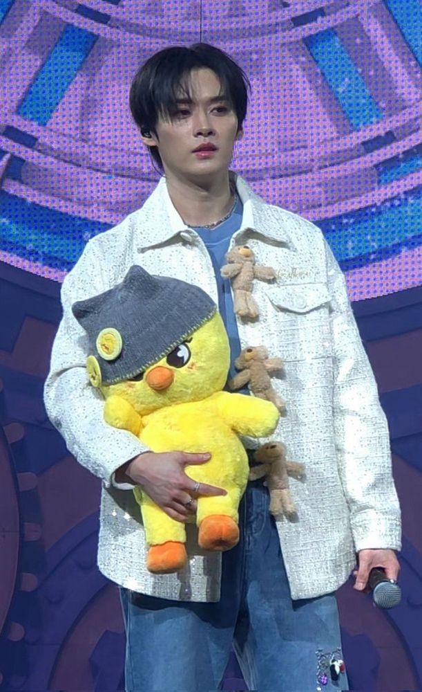 stray kids lee know