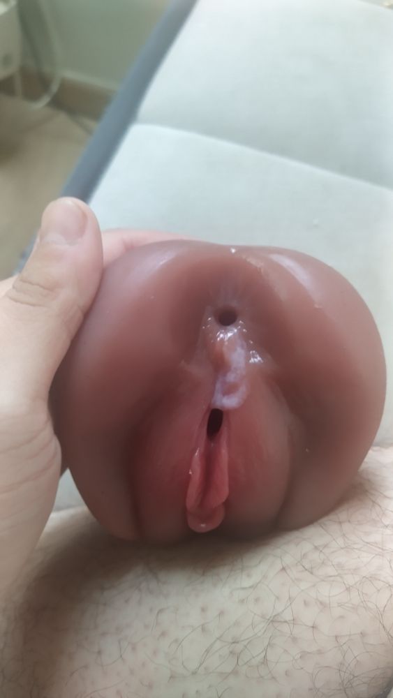 Vaginal/anal onahole, with cum.