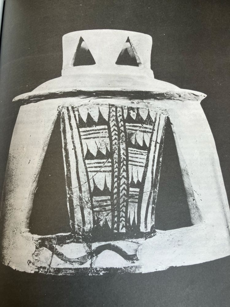 Alt: An incense burner from Eridu. Image: Safar, Mustafa, and Lloyd 1981
