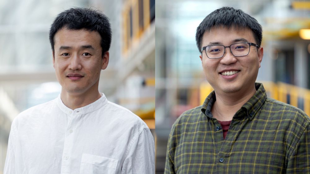 L to R: Chengnian Sun and Hongyang Zhang in the Davis Centre