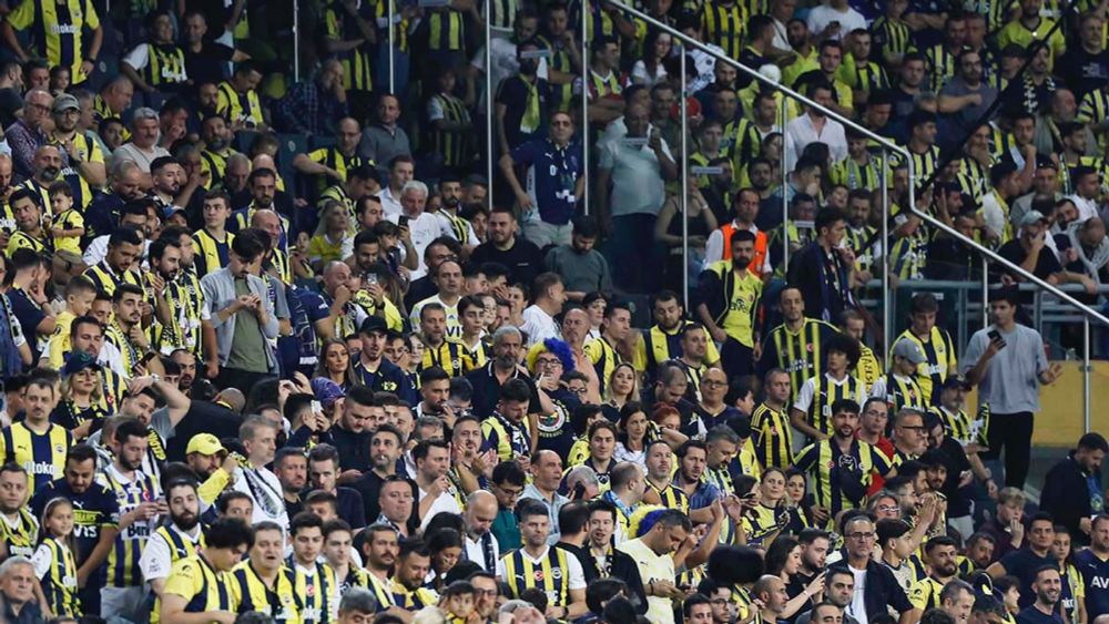 Fenerbahçemiz, İşitme Engelli Çocukları stadımızda ağırladı - Fenerbahçe SK