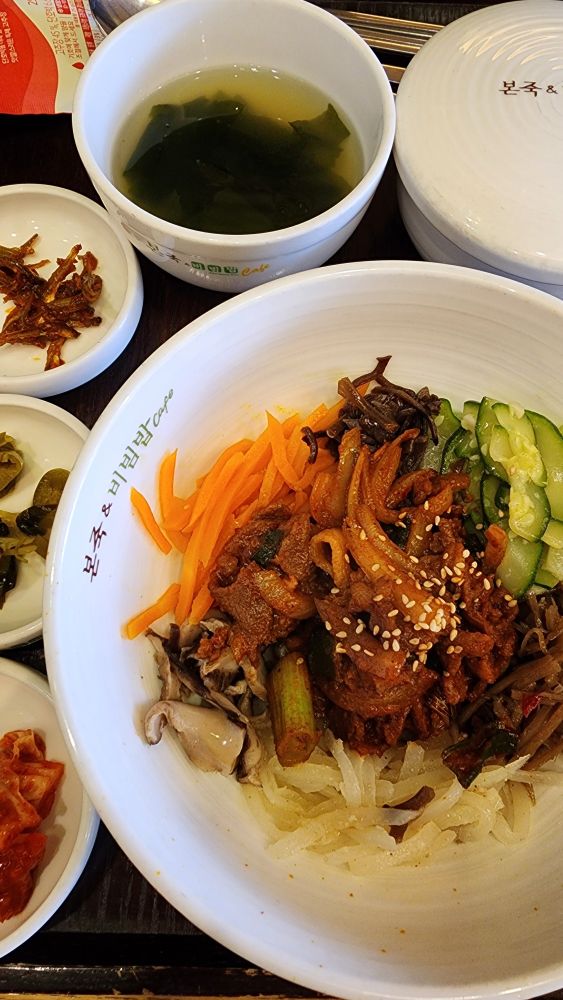 저는 이걸로 뚝딱! 한끼 해결!