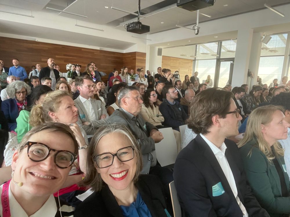 Eva Czernohorszky and Michaela Fritz at the fully booked Health Hub Vienna meetup 2025 during ViennaUP.
