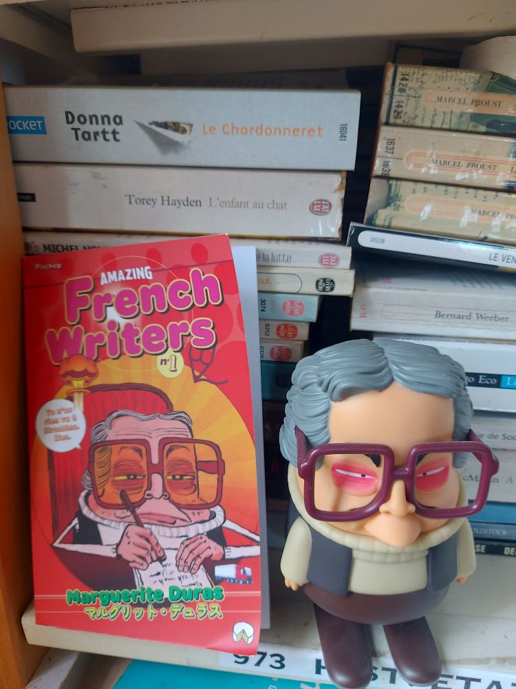 Une figurine Marguerite Duras de Pochep