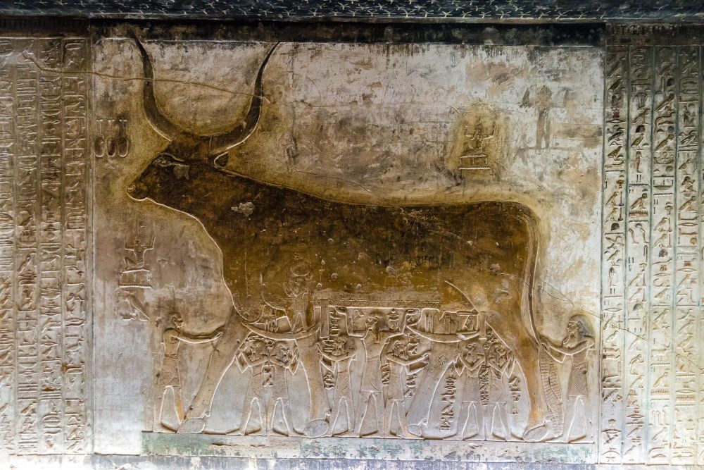 Heavenly cow in KV17, The Tomb of Sety I, Side chamber Je