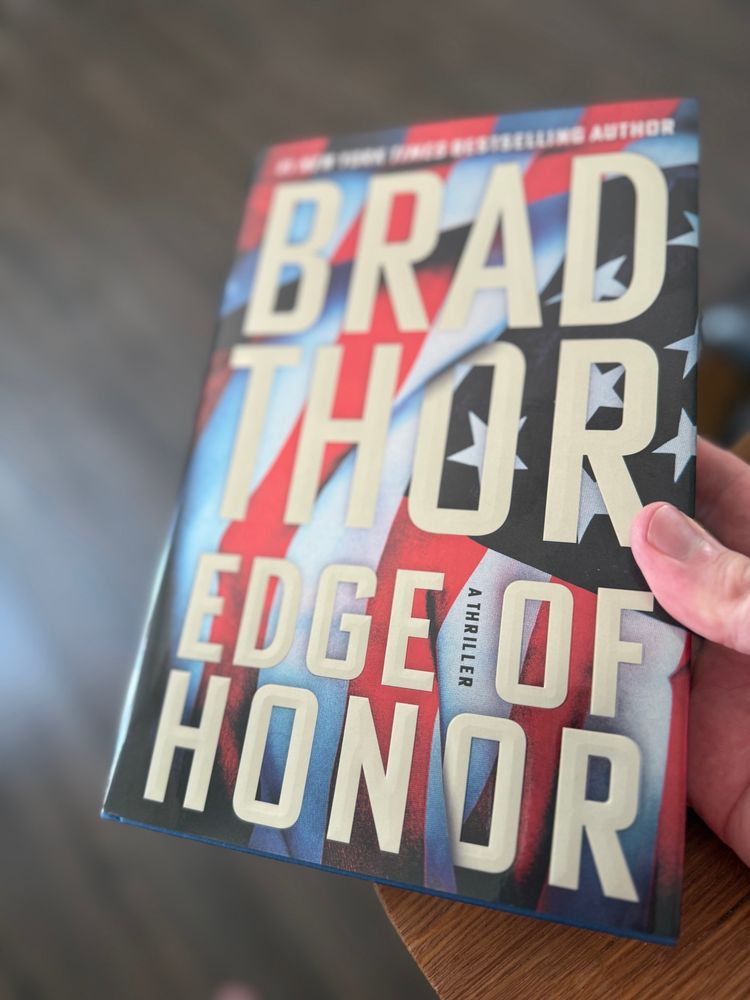Brad Thor’s Edge of Honor hardcover book