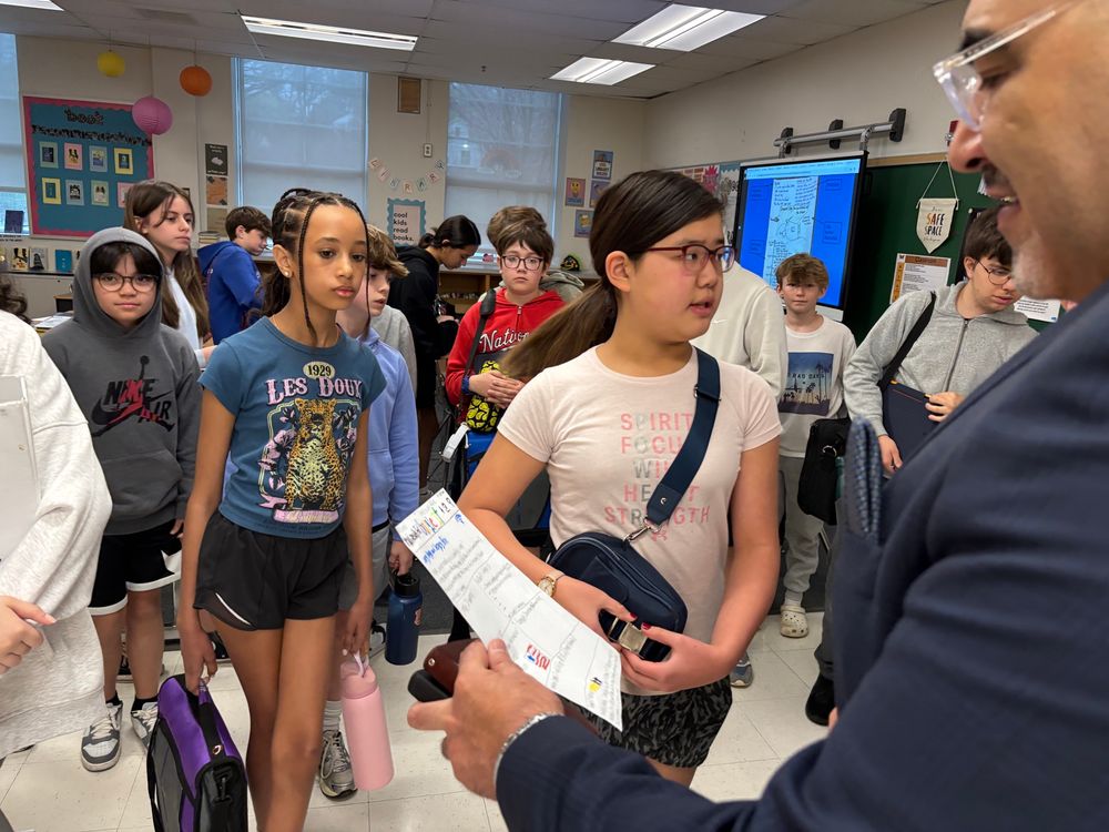 Students sharing projects 