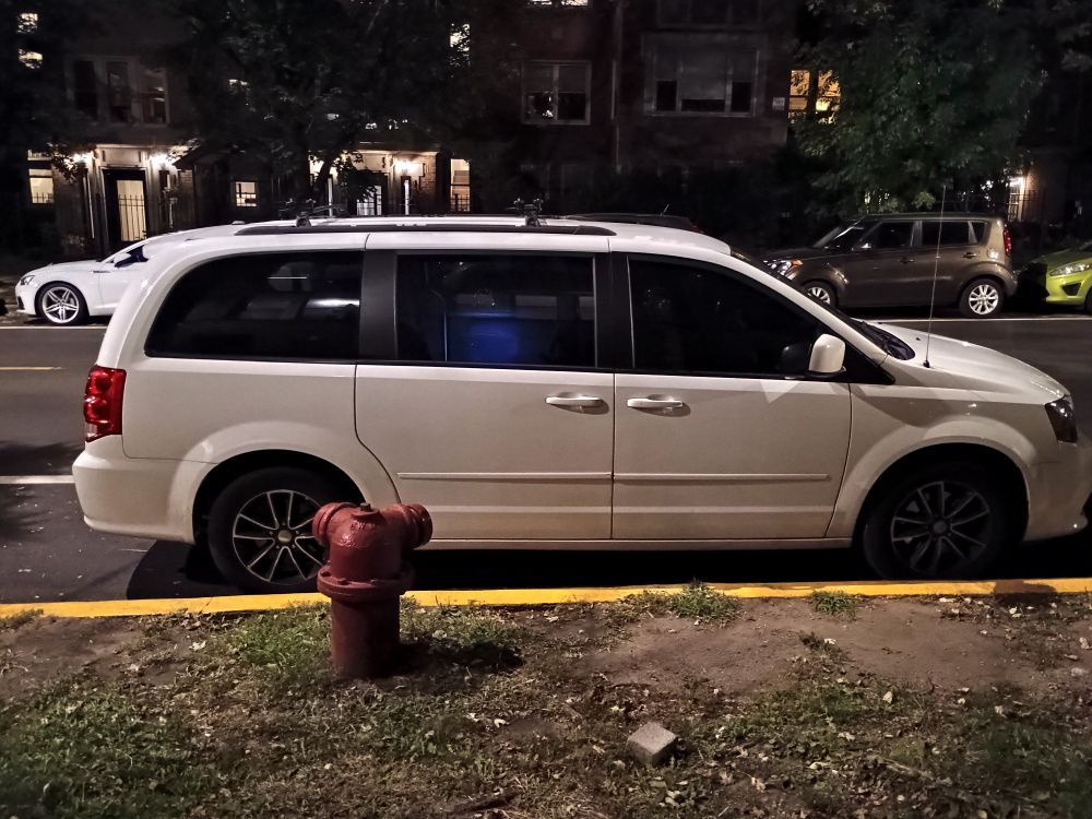 An SUV parked illegally in Rogers Park 