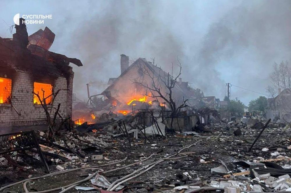 Image of destruction cause by a Russian missile and drone attack on Ukrainian housing and civilian areas. 