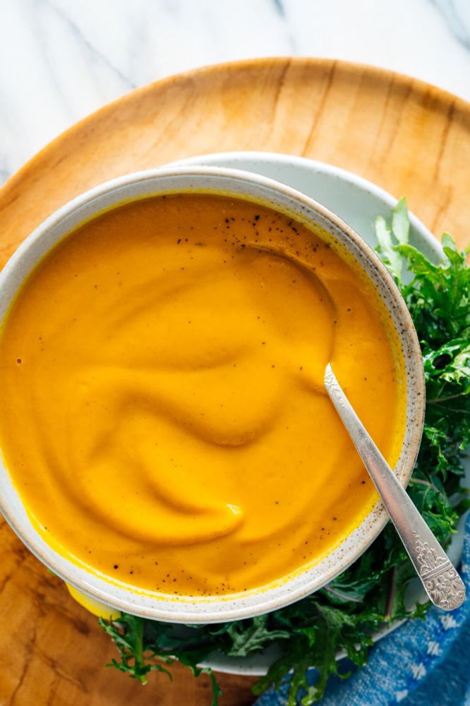 Creamy Roasted Carrot Soup