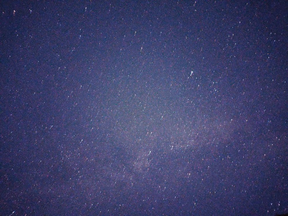 a starry night. I figured out light exposure mode and took this pic. yay