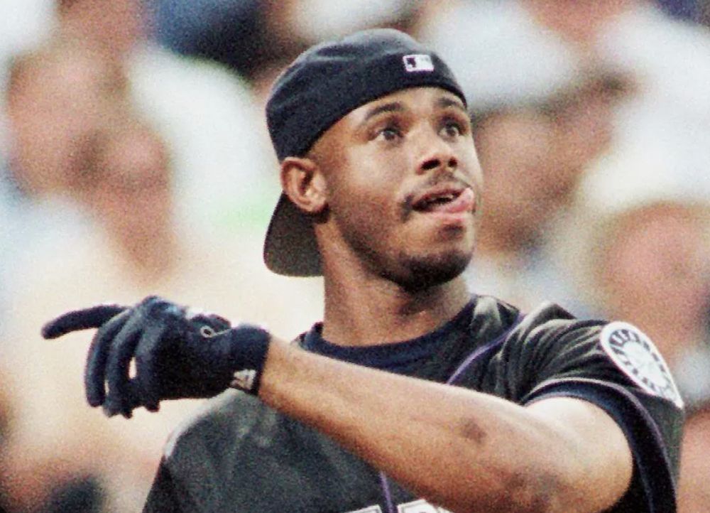 Ken Griffey Jr. backward hat photo