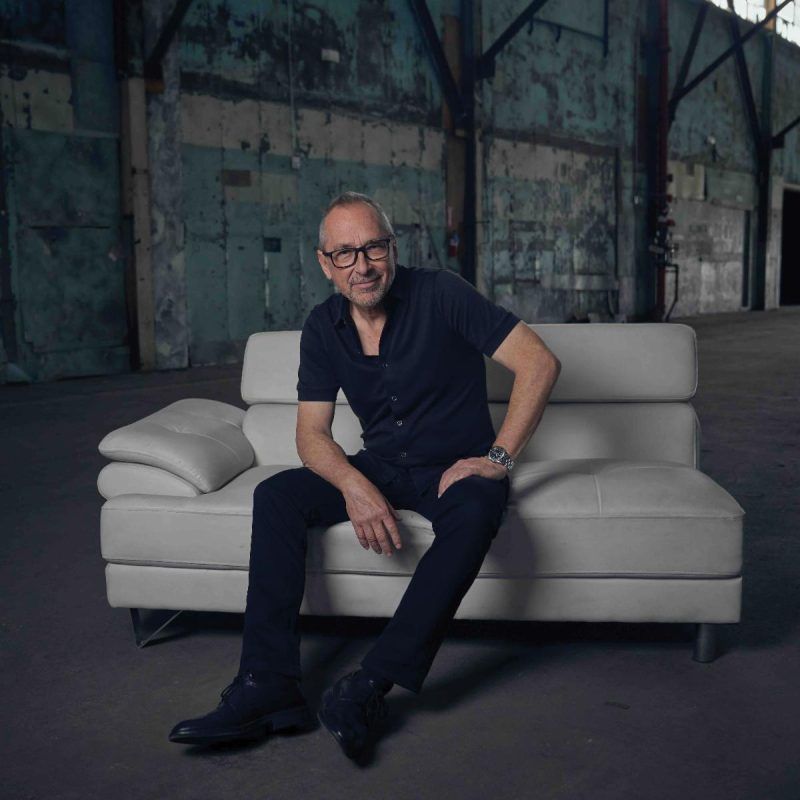 Two of smooth jazz music's finest are back with new singles this weekend.  Kirk Whalum has a new release on the Mack Avenue label called "Well Aright", and Najee celebrates the 40th anniversary of his debut album, with a new single entitled, "Salvador" featuring pianist, Brian Simpson.  Listen at smoothjazzandmore.com, or download the free radio app from Tunein with your smartphone, tablet, smart speaker, or any Roku player listening device.  