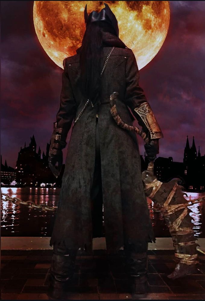 Female hunger cosplay