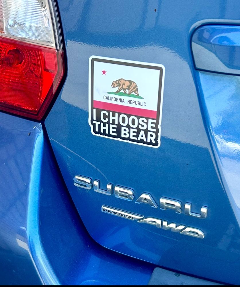 Bumper sticker depicting the California flag with the words “I choose the bear”
