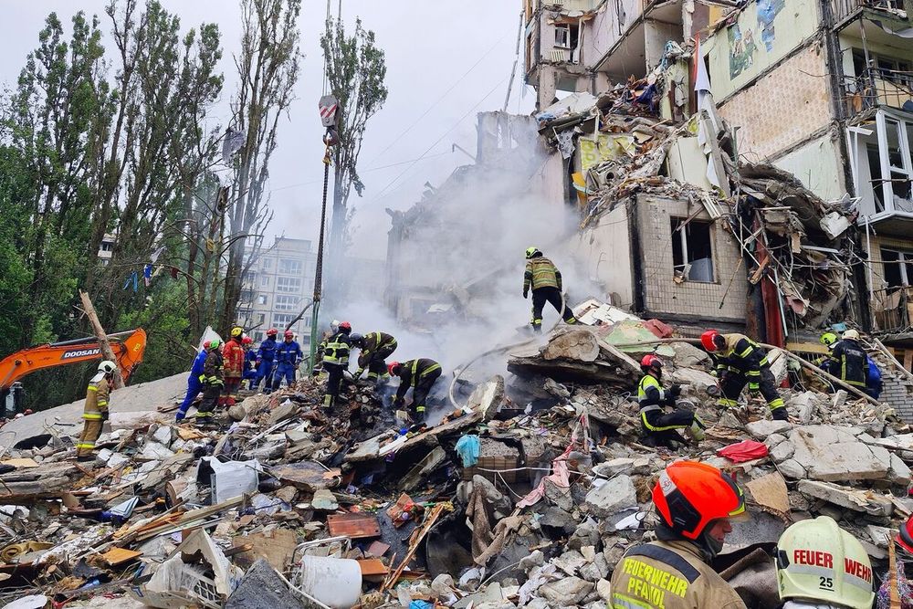 Washington and Moscow are aiming to reach a deal to halt the war in Ukraine that would lock in Russia’s occupation of territory seized during its military invasion, according to people familiar with t...