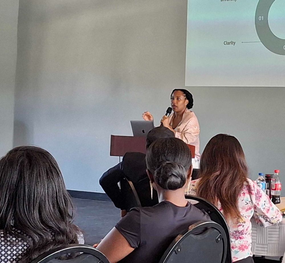 Niniloa Williams presents on community and youth engagement on AMR.