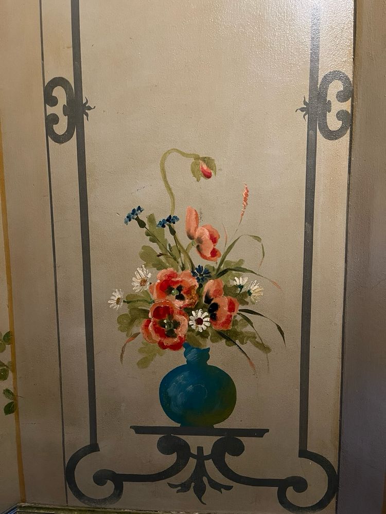 Original blomsterdekoration i opgang på Nørrebro 